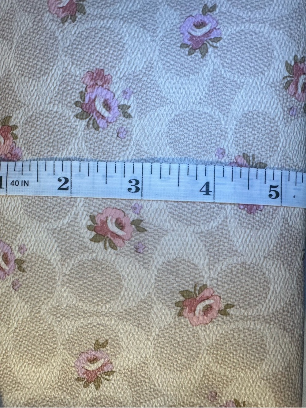 11. 12. NEW Coach Signature Floral Crossbody in Beige and Pink - Picture 11 of 13